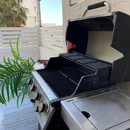 דירת סטודיו יפיפיה על גג ומרפסת שמש ברחוב הירקון Lejlighed Tel Aviv Eksteriør billede