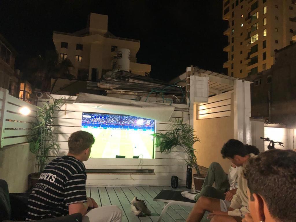 דירת סטודיו יפיפיה על גג ומרפסת שמש ברחוב הירקון Lejlighed Tel Aviv Eksteriør billede
